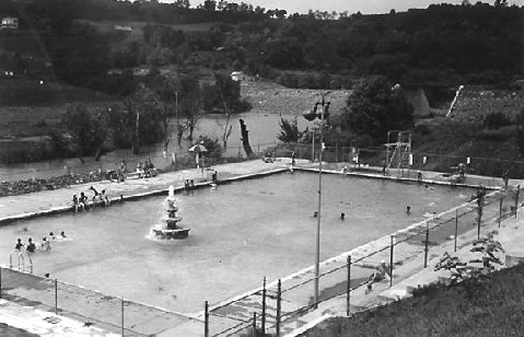 Swimming pool scene